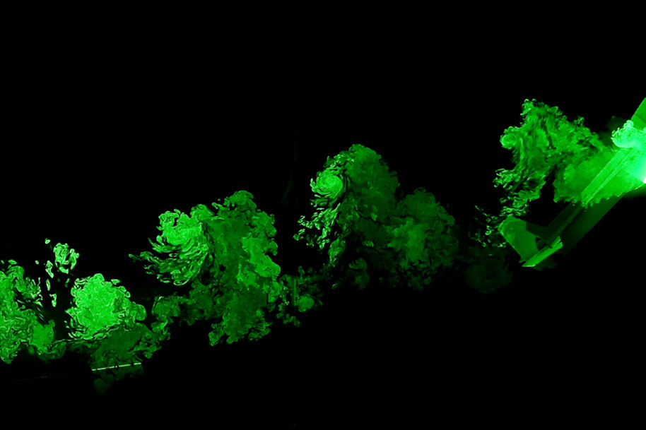 Turbulent flow of a UAV glider