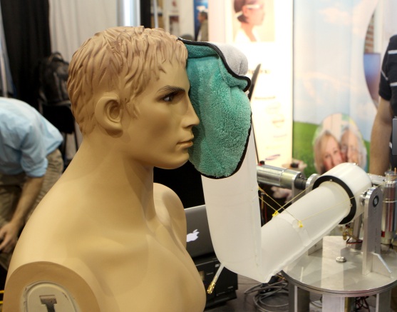 Inflatable Robot Arm Cleaning