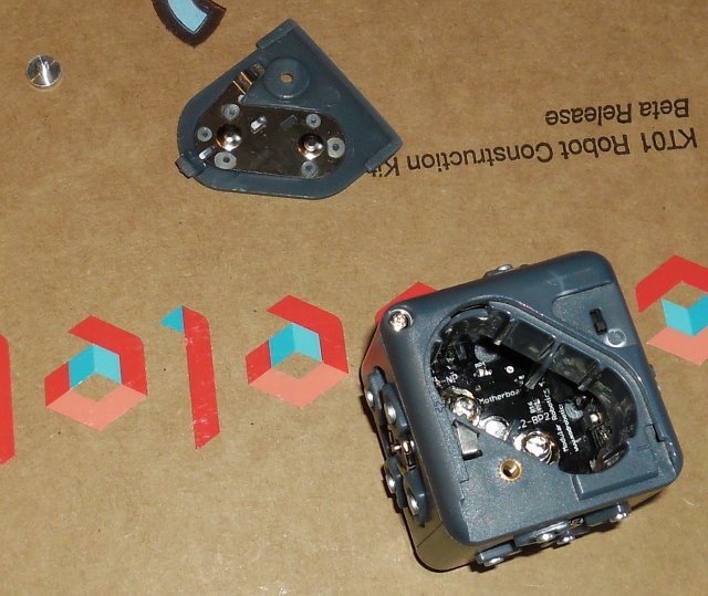 Cubelet Teardown: Insides of the "Battery" Cubelet