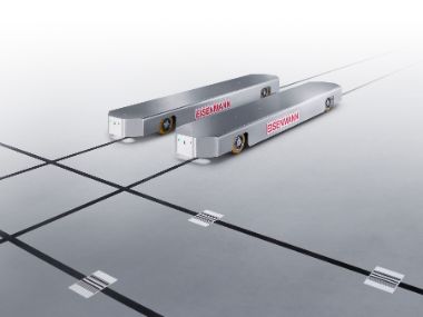 LogiMover: A unique forklift with two independent robot lifters