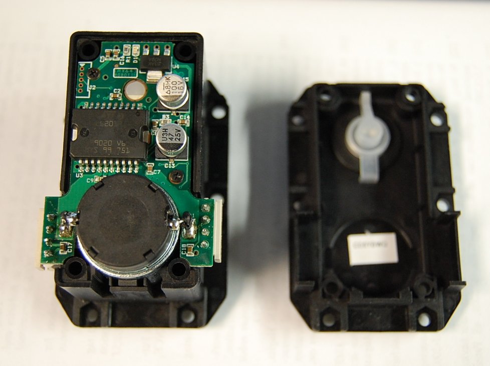 Robotis RX-64 Internals: Inside the back cover