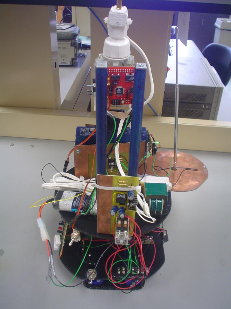 UTPA Electric Field Sensing Robot Plugs Itself In